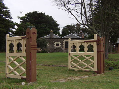 PCH Gates