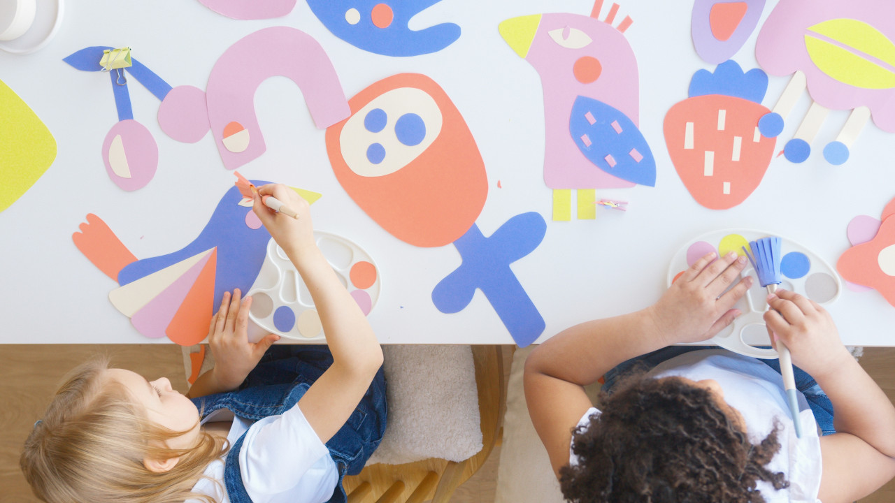 children doing art together
