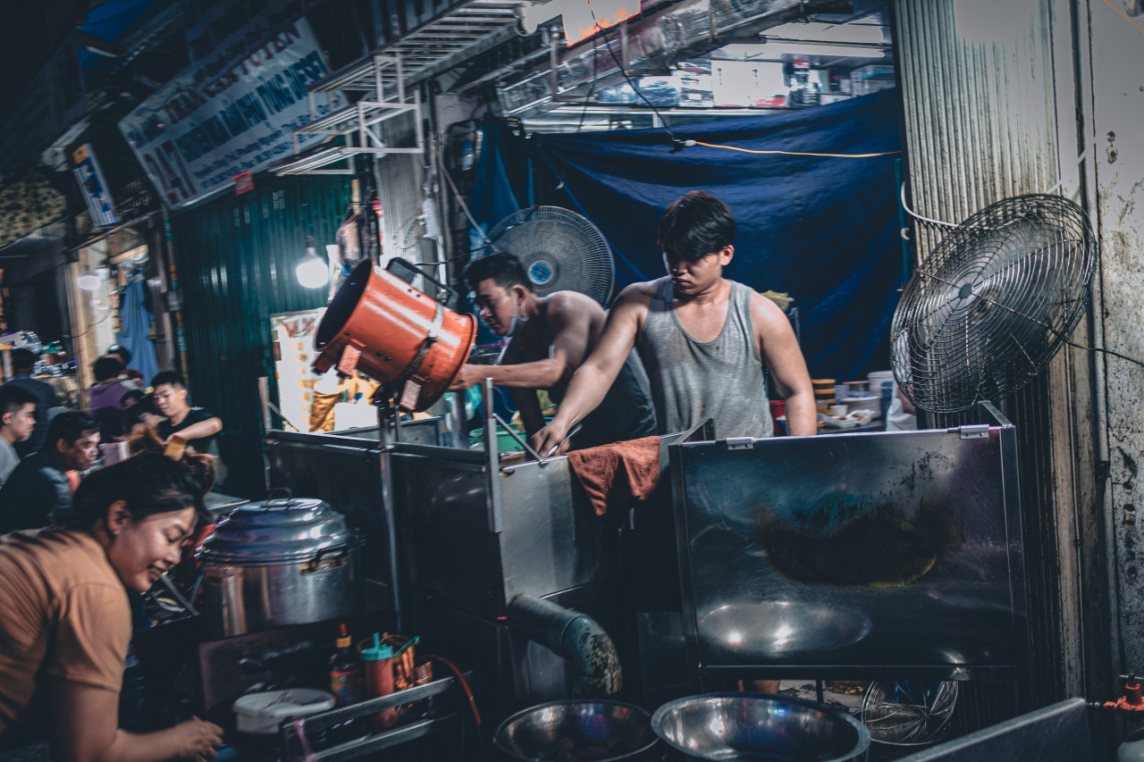 People’s Choice Award: Mario Reyes @chromacrafty - Midnight Meals