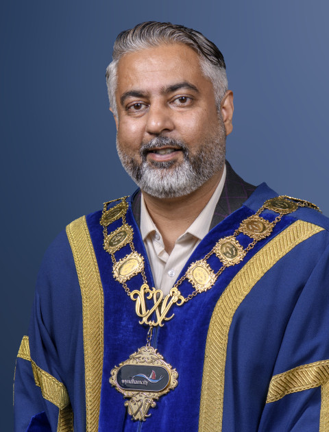 Cr Preet Singh (Mayor)