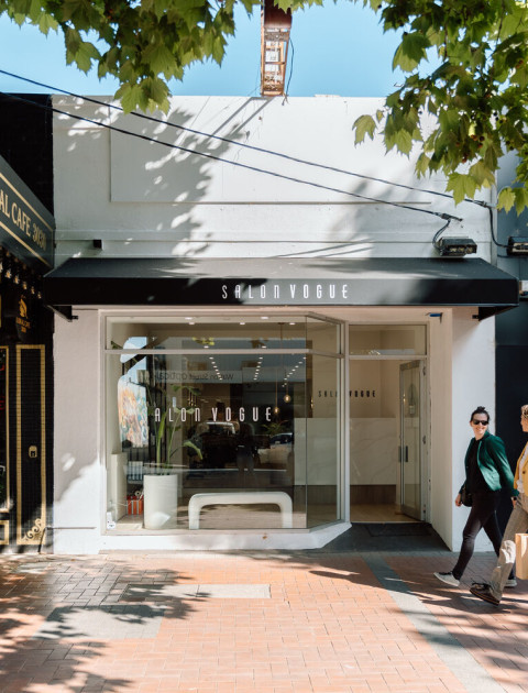 Located on the banks of Werribee River, Werribee City Centre buzzes with cafés, dining, arts, culture and events.