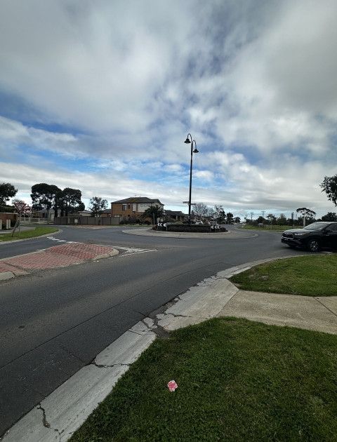 Hogans Road upgrade (Tarneit Road to Wootten Road)