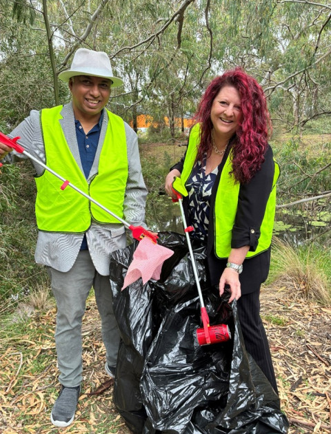 people picking up litter