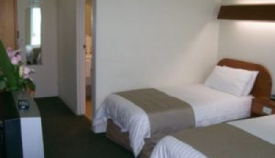 Club Laverton Motel